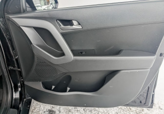 Подержанный автомобиль Hyundai Creta 2020 года (22 фото)