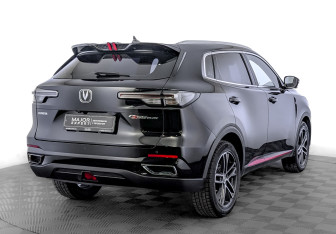 Подержанный автомобиль Changan CS55PLUS 2023 года (5 фото)