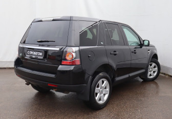 Подержанный автомобиль Land Rover Freelander 2013 года (4 фото)