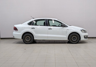 Подержанный автомобиль Volkswagen Polo Sedan 2019 года (20 фото)