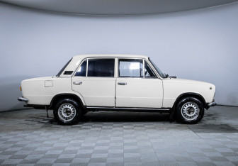 Подержанный автомобиль LADA (ВАЗ) 2101 1986 года (4 фото)