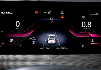 Подержанный автомобиль Changan UNI-T 2023 года (11 фото)