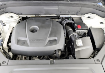 Подержанный автомобиль Volvo XC90 2019 года (9 фото)
