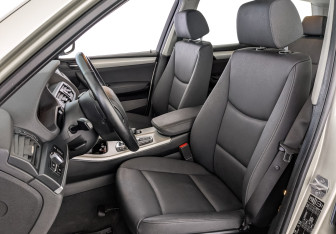 Подержанный автомобиль BMW X3 2013 года (20 фото)