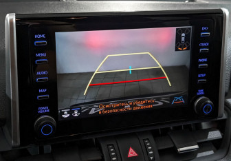 Подержанный автомобиль Toyota RAV4 2021 года (25 фото)