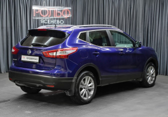 Подержанный автомобиль Nissan Qashqai 2014 года (5 фото)