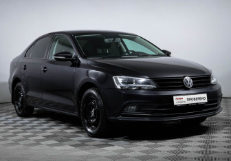 Подержанный автомобиль Volkswagen Jetta Sedan 2016 года (3 фото)