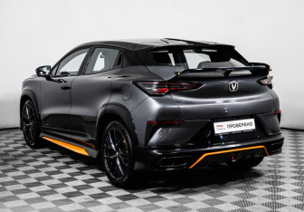 Подержанный автомобиль Changan UNI-T 2023 года (7 фото)