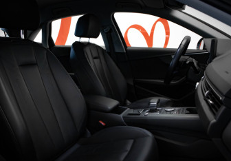 Подержанный автомобиль Audi A4 Sedan 2019 года (30 фото)
