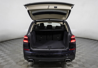 Подержанный автомобиль BMW X3 2020 года (18 фото)