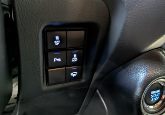 Подержанный автомобиль Toyota Land Cruiser Prado 2021 года (25 фото)