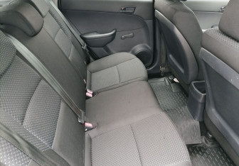 Подержанный автомобиль Hyundai i30 Hatchback 2010 года (10 фото)