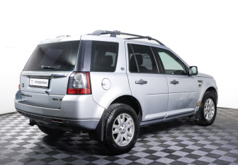 Подержанный автомобиль Land Rover Freelander 2010 года (5 фото)
