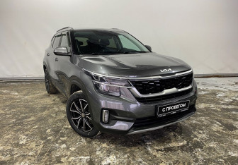 Подержанный автомобиль Kia Seltos 2022 года (3 фото)