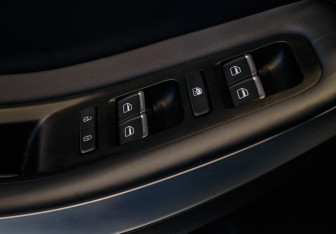 Подержанный автомобиль Omoda S5 2024 года (17 фото)