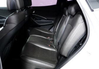 Подержанный автомобиль Hyundai Santa Fe 2013 года (12 фото)