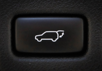 Подержанный автомобиль Lexus NX 2017 года (33 фото)