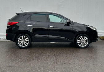 Подержанный автомобиль Hyundai ix35 2011 года (4 фото)