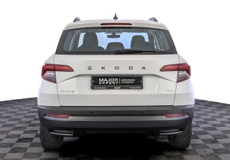 Подержанный автомобиль Skoda Karoq 2021 года (6 фото)