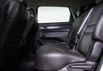 Подержанный автомобиль Mazda CX-8 2023 года (11 фото)