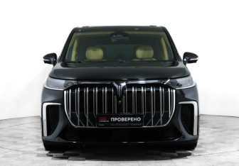 Подержанный автомобиль Voyah Dream 2023 года (2 фото)