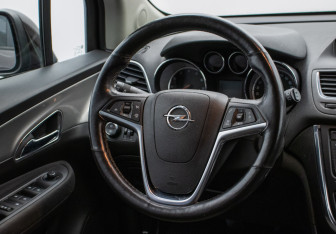 Подержанный автомобиль Opel Mokka 2012 года (15 фото)