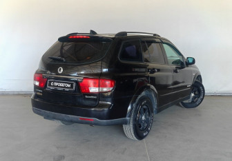 Подержанный автомобиль SsangYong Kyron 2011 года (6 фото)