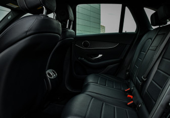 Подержанный автомобиль Mercedes-Benz GLC Coupe 2020 года (13 фото)