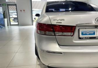Подержанный автомобиль Hyundai Sonata 2008 года (8 фото)