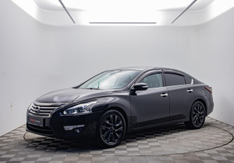 Подержанный автомобиль Nissan Teana 2014 года (1 фото)