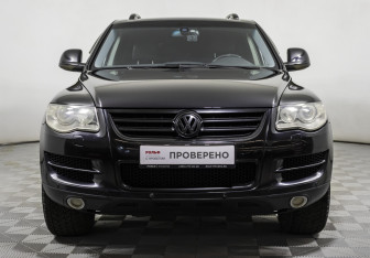 Подержанный автомобиль Volkswagen Touareg 2008 года (2 фото)