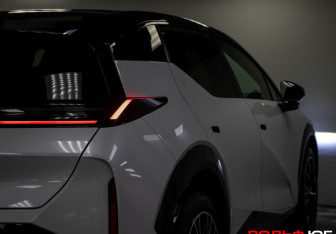 Подержанный автомобиль Zeekr X 2023 года (31 фото)