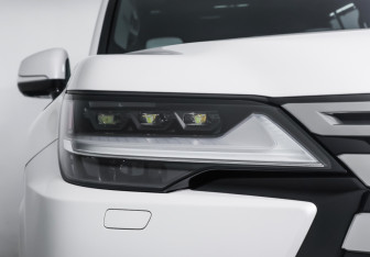 Подержанный автомобиль Lexus LX 2022 года (22 фото)