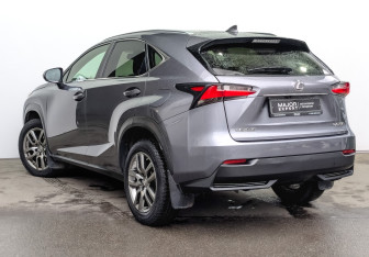 Подержанный автомобиль Lexus NX 2016 года (7 фото)