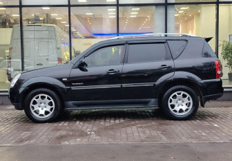 Подержанный автомобиль SsangYong Rexton 2009 года (5 фото)
