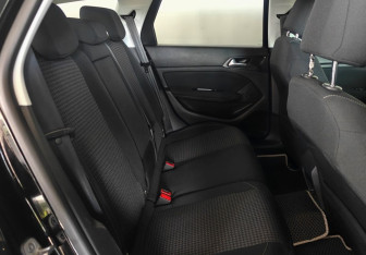 Подержанный автомобиль Peugeot 308 Wagon 2019 года (11 фото)