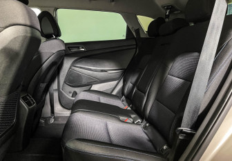 Подержанный автомобиль Hyundai Tucson 2018 года (10 фото)