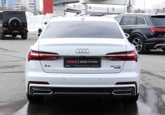 Подержанный автомобиль Audi A6 Sedan 2020 года (6 фото)