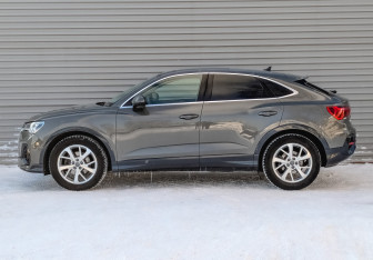 Подержанный автомобиль Audi Q3 Sportback 2020 года (8 фото)