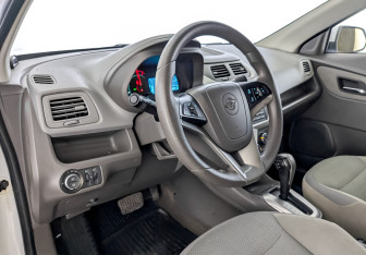 Подержанный автомобиль Ravon R4 2017 года (16 фото)