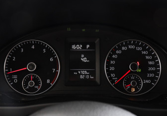 Подержанный автомобиль Volkswagen Golf Plus 2012 года (11 фото)