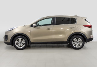 Подержанный автомобиль Kia Sportage 2017 года (8 фото)
