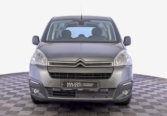 Подержанный автомобиль Citroen Berlingo 2021 года (2 фото)