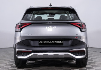 Подержанный автомобиль Kia Sportage 2022 года (6 фото)