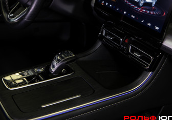 Подержанный автомобиль GAC GS8 2023 года (17 фото)