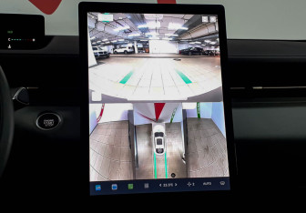 Подержанный автомобиль Changan Lamore 2023 года (16 фото)