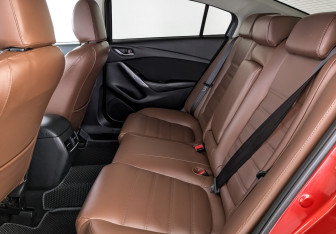 Подержанный автомобиль Mazda 6 Sedan 2018 года (18 фото)