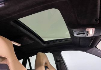 Подержанный автомобиль BMW X6 M 2016 года (16 фото)