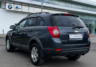 Подержанный автомобиль Chevrolet Captiva 2008 года (7 фото)