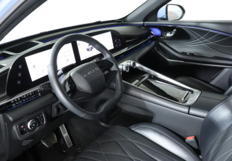 Подержанный автомобиль Exeed RX 2023 года (13 фото)